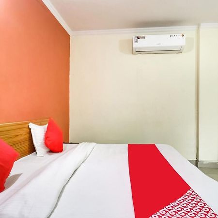 Oyo Hotel R K Residency Gurgaon Eksteriør billede