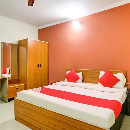 Oyo Hotel R K Residency Gurgaon Eksteriør billede