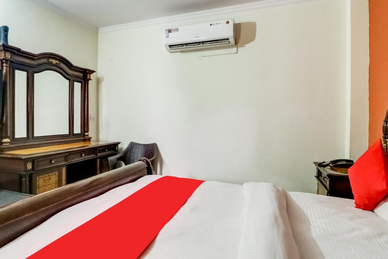 Oyo Hotel R K Residency Gurgaon Eksteriør billede