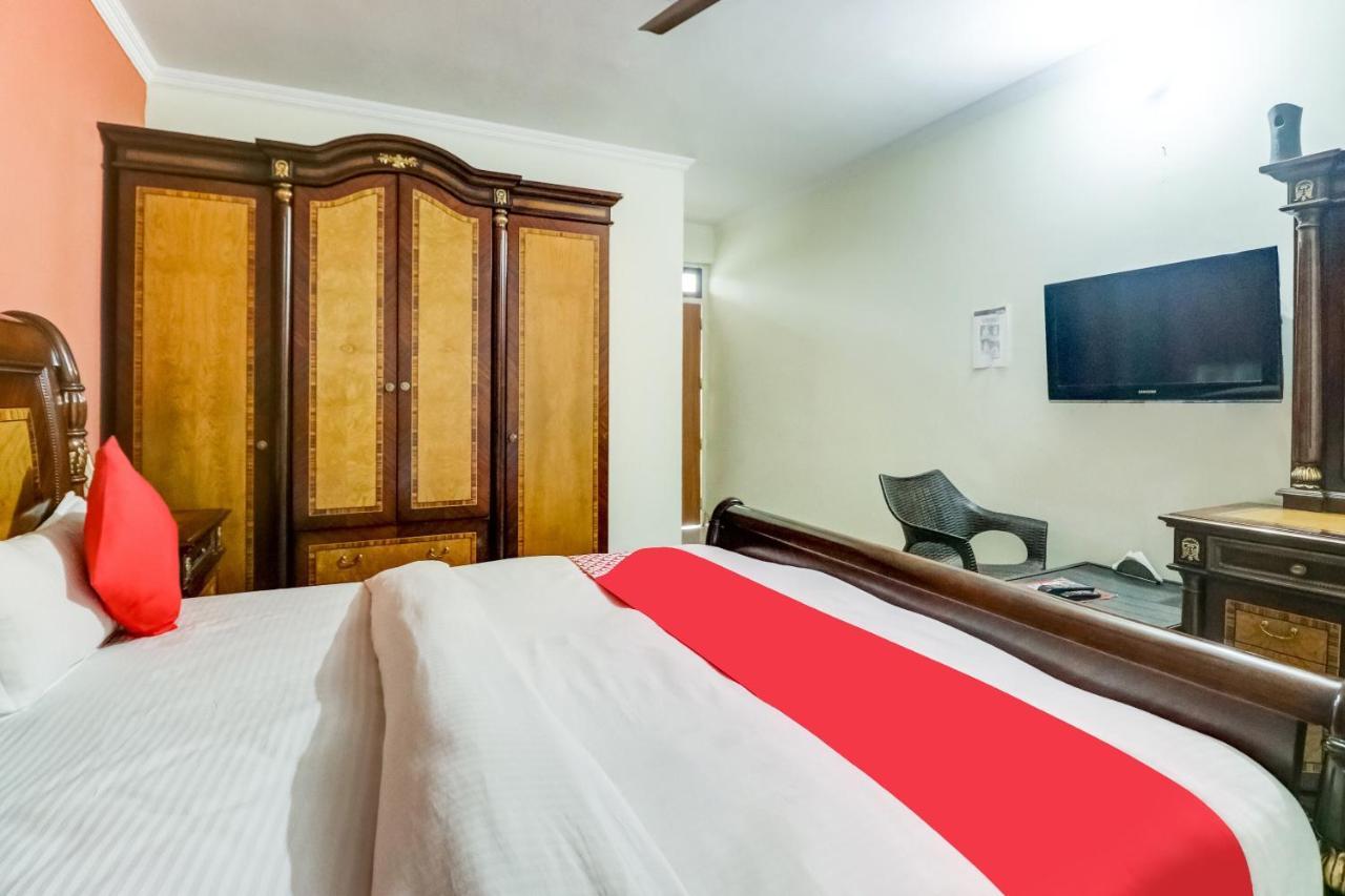 Oyo Hotel R K Residency Gurgaon Eksteriør billede