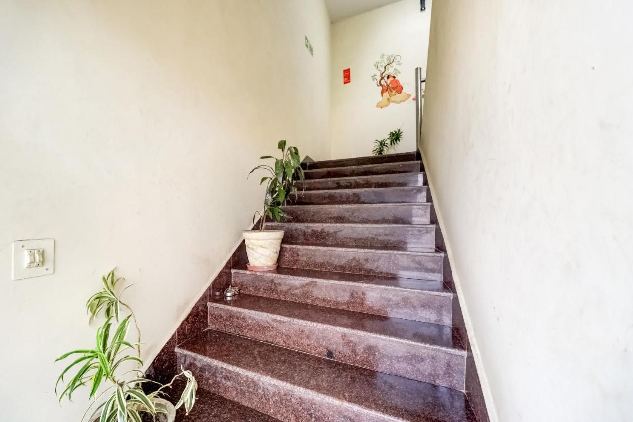 Oyo Hotel R K Residency Gurgaon Eksteriør billede